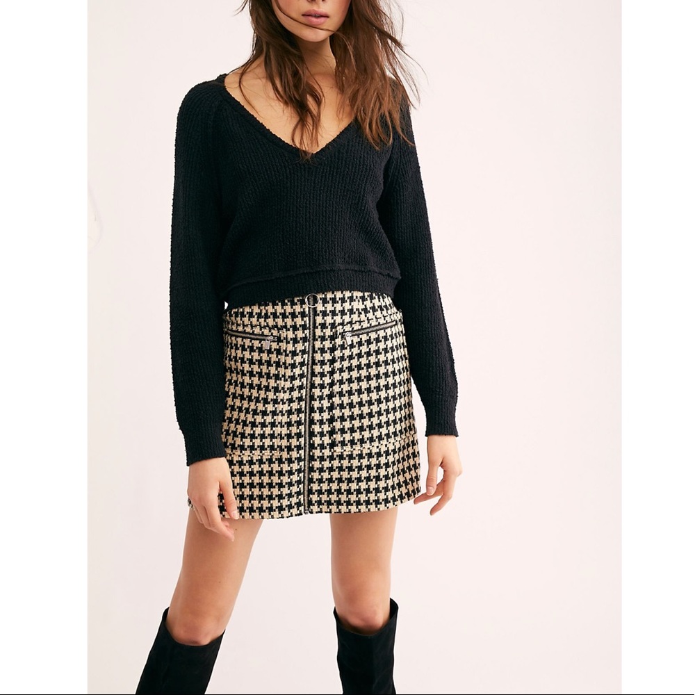 FREE PEOPLE HIGH LOW V SWEATER
